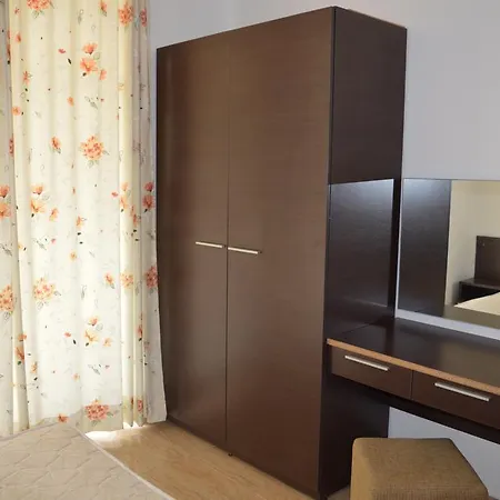 Bratanov Sun Village 阳光海滩