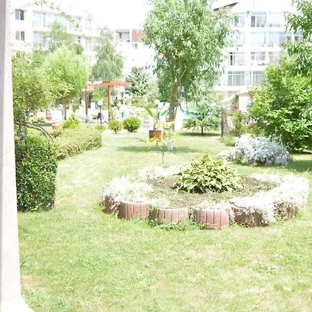 Апартамент Bratanov Sun Village