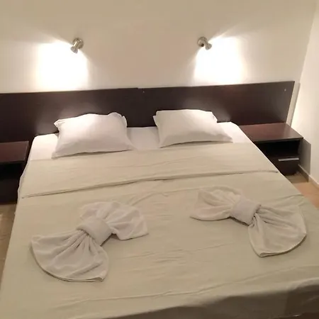Апартамент Bratanov Sun Village Слънчев бряг